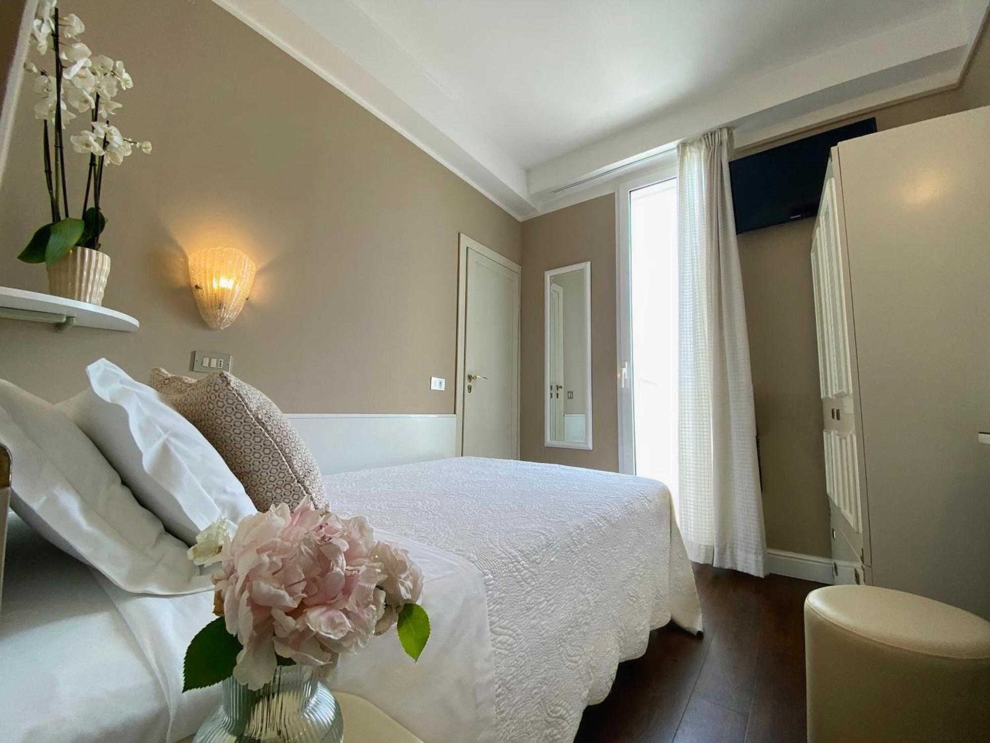 Admiral - On The 3* Riccione